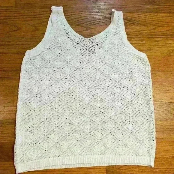 Women’s Open Knit Tank Size Large Lightweight Casual Summer Crocheted NWOT - Picture 2 of 5